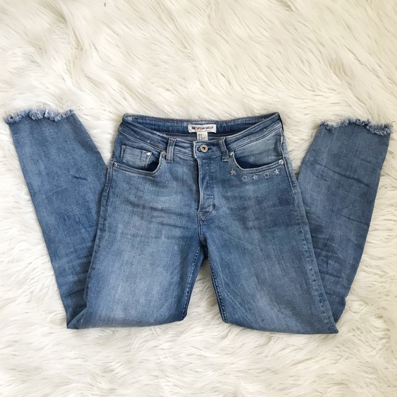 H&M Denim - H&M Coachella Light Wash Star Detail Frayed Hem